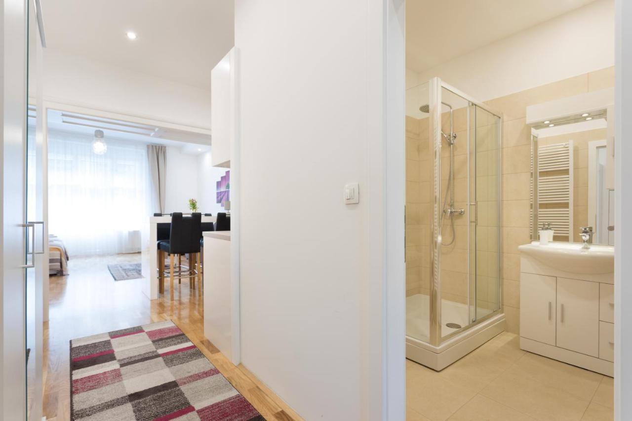 City Center Apartments Zagabria Esterno foto