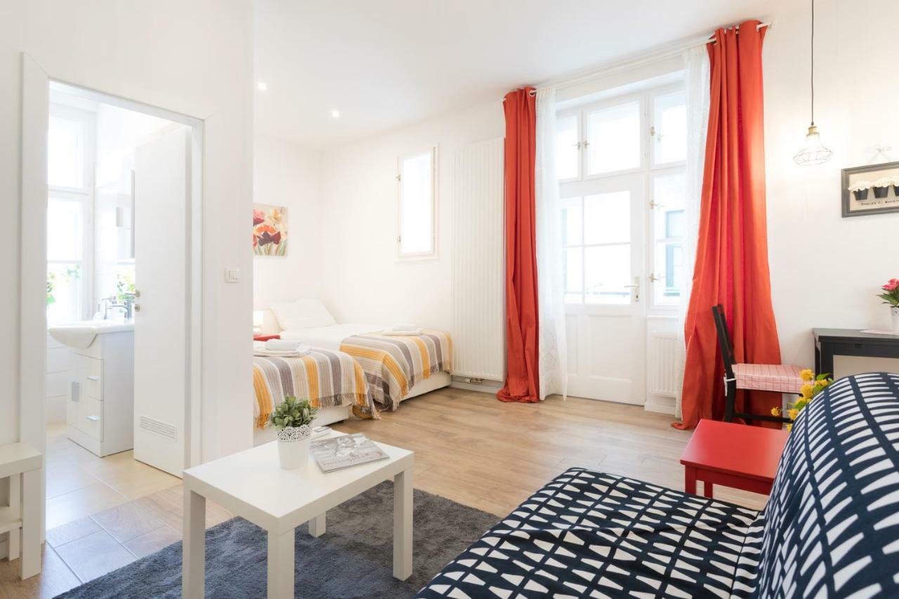 City Center Apartments Zagabria Esterno foto